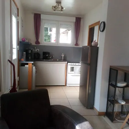 Maison Chaleureuse Et De Detente Avec Piscine Et * Chassemy